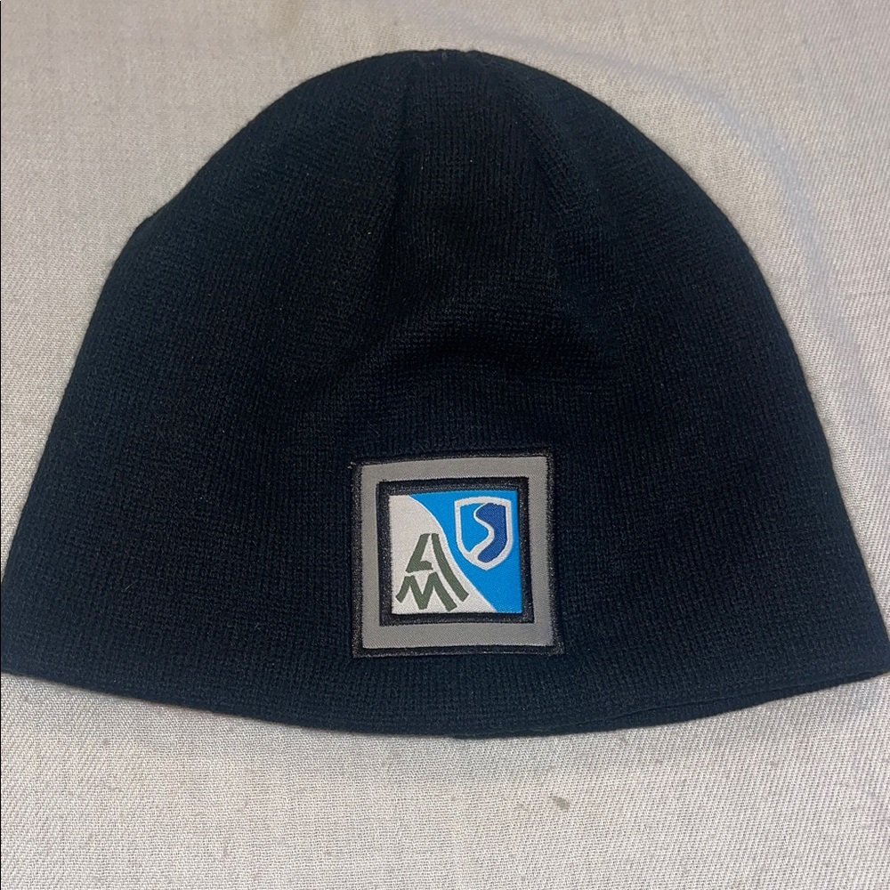 1712109 Vintage Squaw Valley/ Alpine Meadows BigTruck Beanie